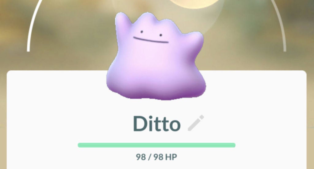 Ditto with HP displayed in Pokémon GO.