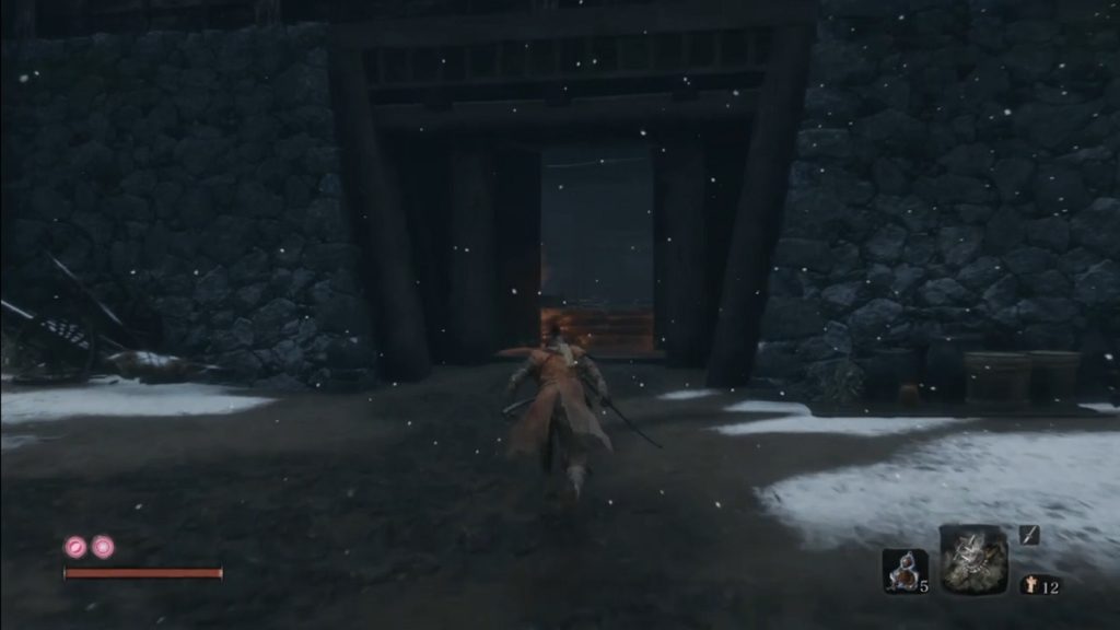Sekiro running towards the Abandoned Dungeon Entrance.