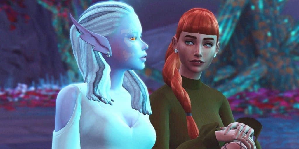 Sim romances an alien in The Sims 4.