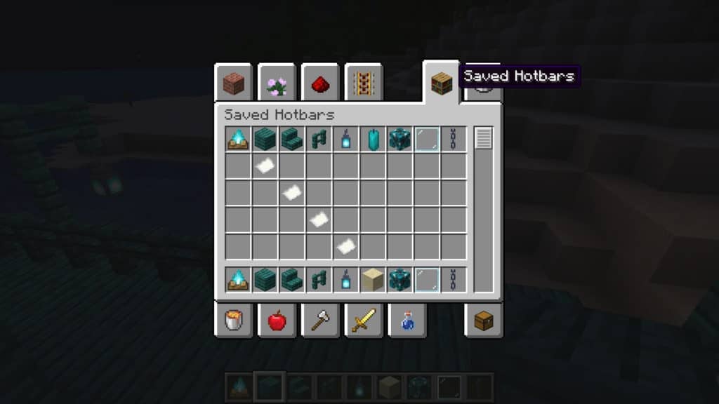 A player selecting the Saved Hotbar tab to look at their one saved hotbar. The Saved Hotbar tab icon is a bookshelf.