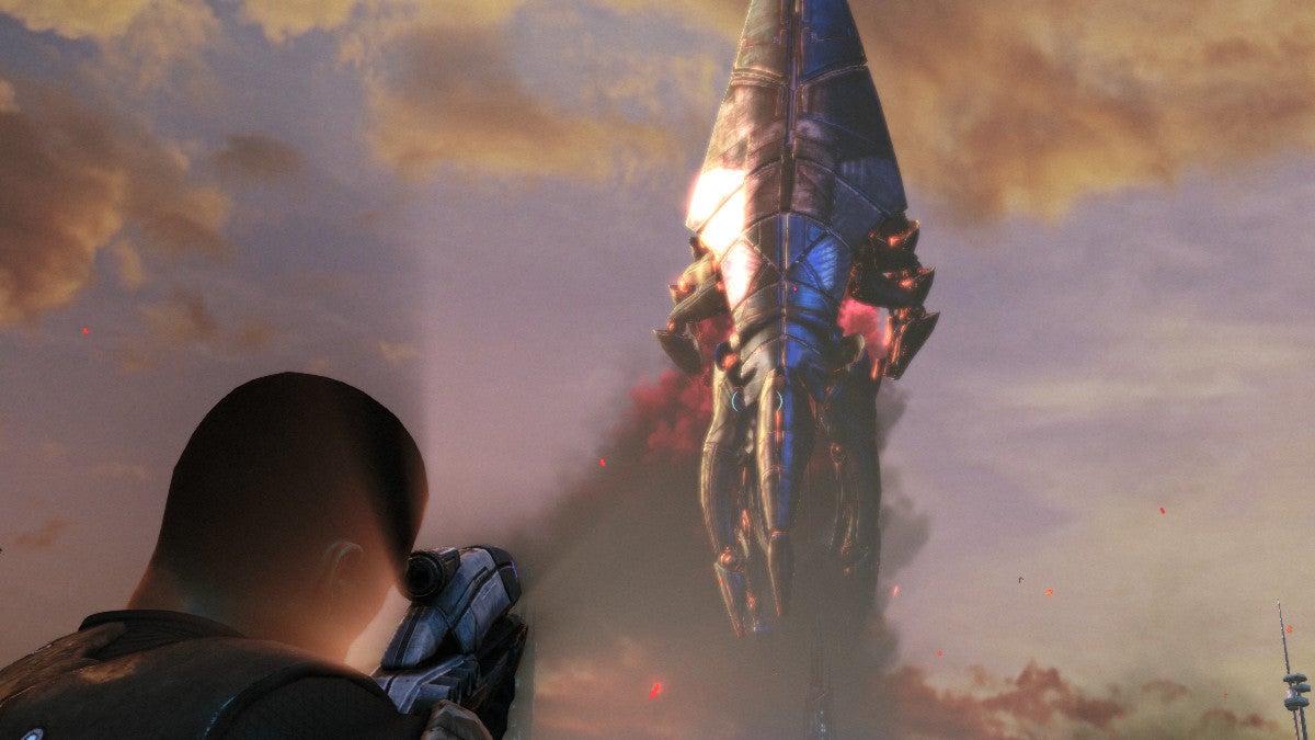 Shepard Aims at the Sovereign as it Takes Off in Mass Effect 1.