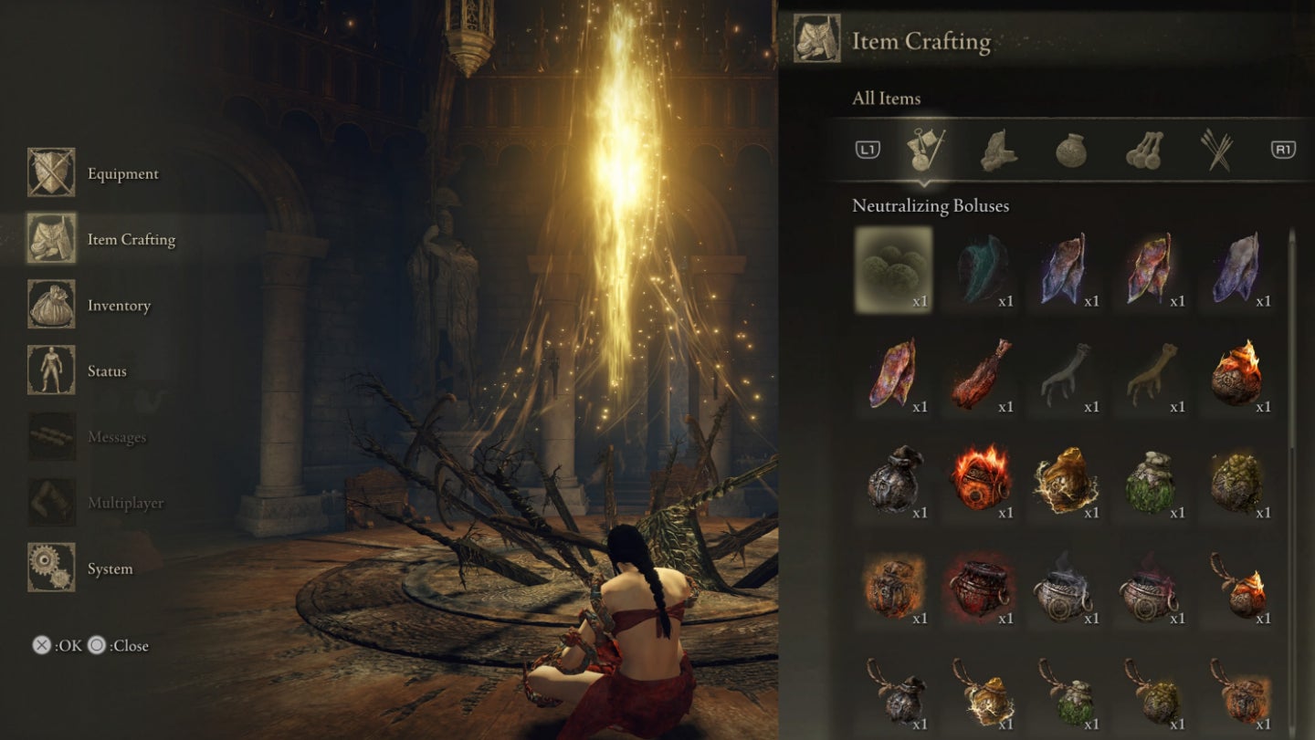 Tarnished selects the Item Crafting from the menu to start crafting.