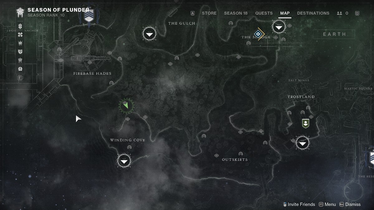 The player's location on the map indicated by a green arrow near Xur's position at the EDZ's Winding Cove.