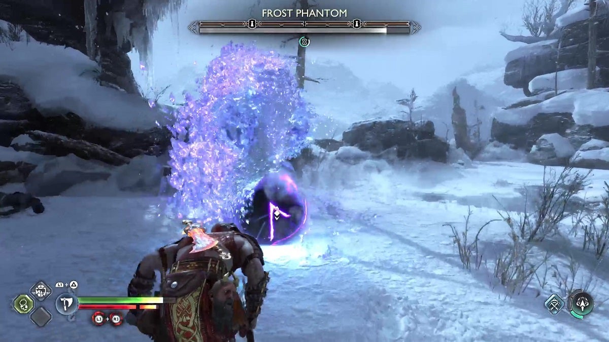 Fighting a Frost Phantom in Midgard.