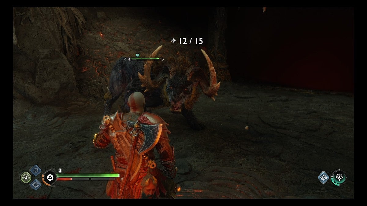 Kratos fighting a Graðungr.