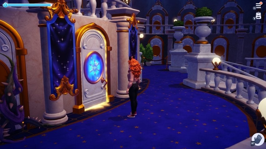 The door to the Frozen realm in Disney Dreamlight Valley.