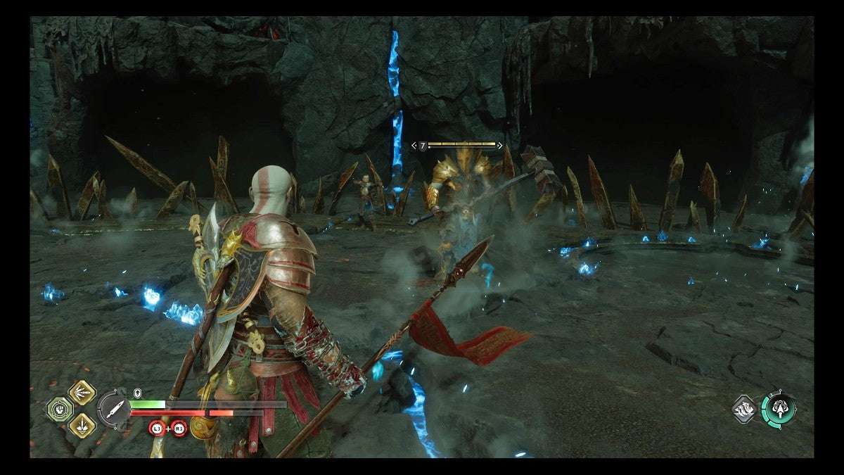 Kratos facing an Einherjar Captain.