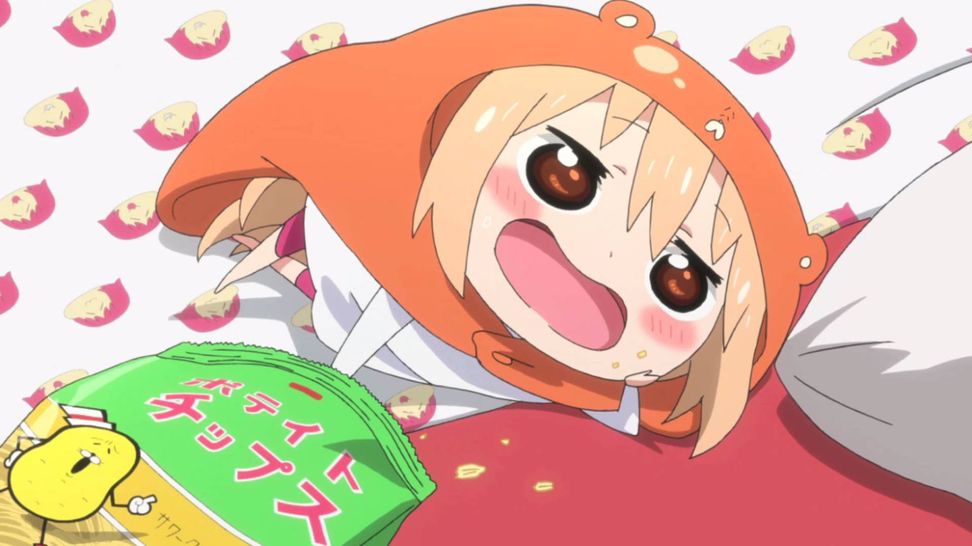 A still of the main character from Himouto! Umaru-chan laying in bed eating chips.