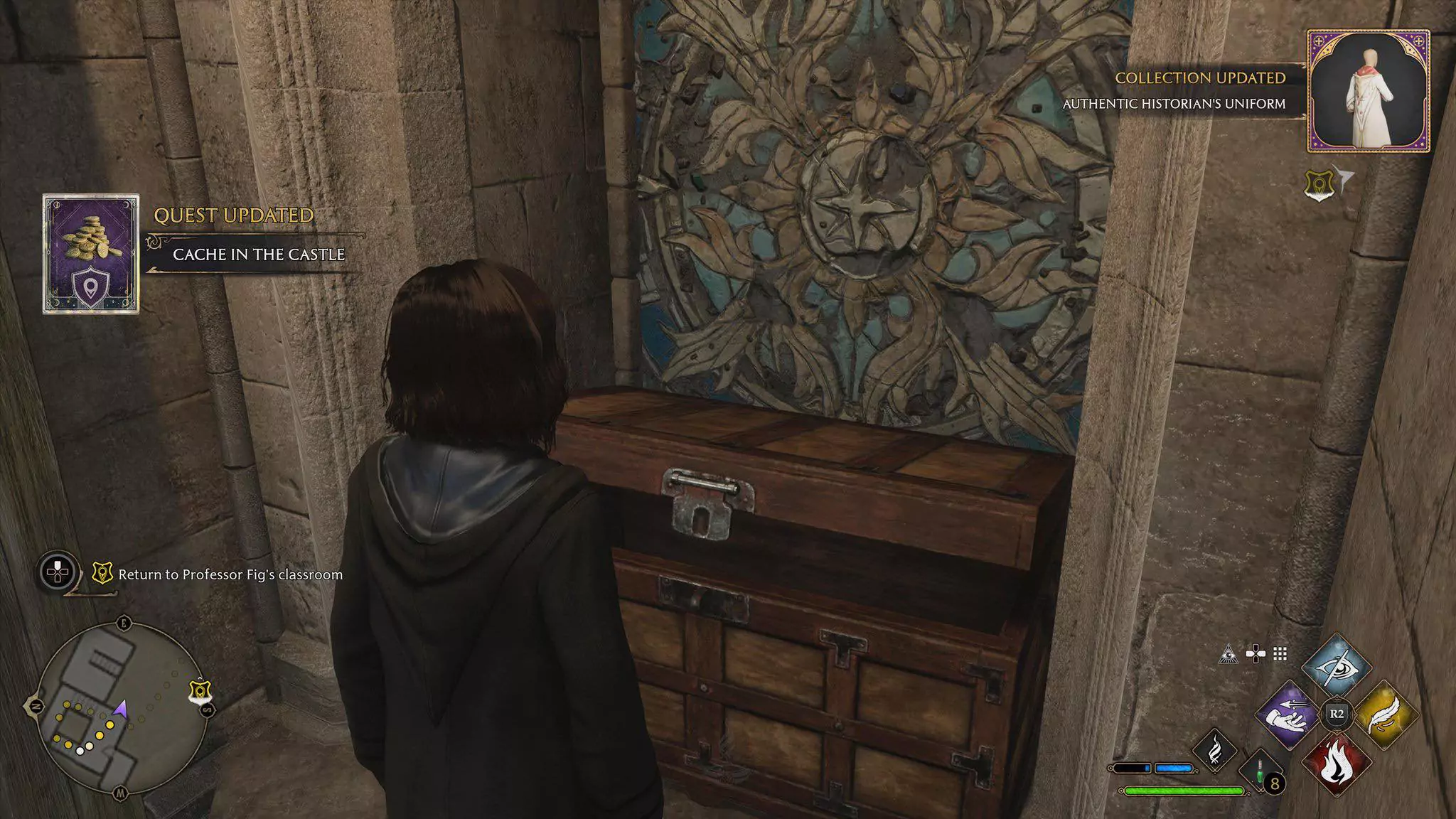 Character opening the hidden chest from Arthur's treasure map quest.