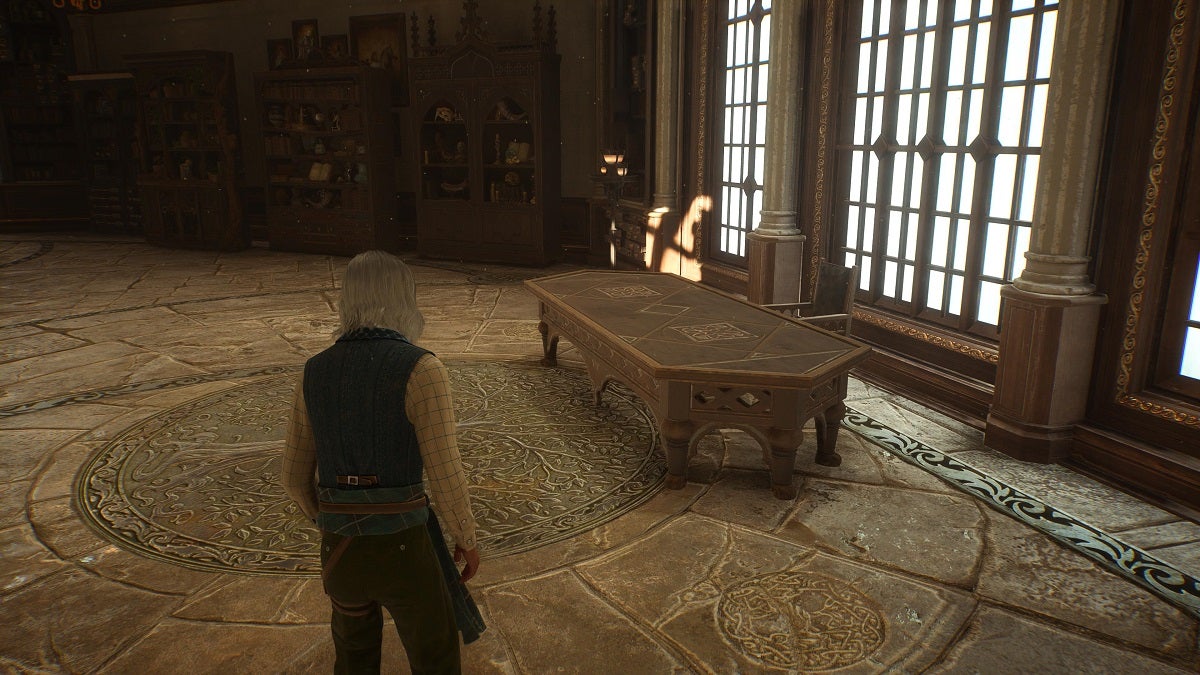 A large desk from Hogwarts Legacy.