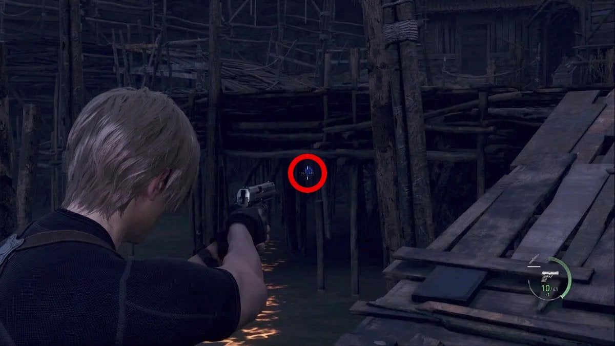 Leon aiming at a blue medallion at the docks in Resident Evil 4.