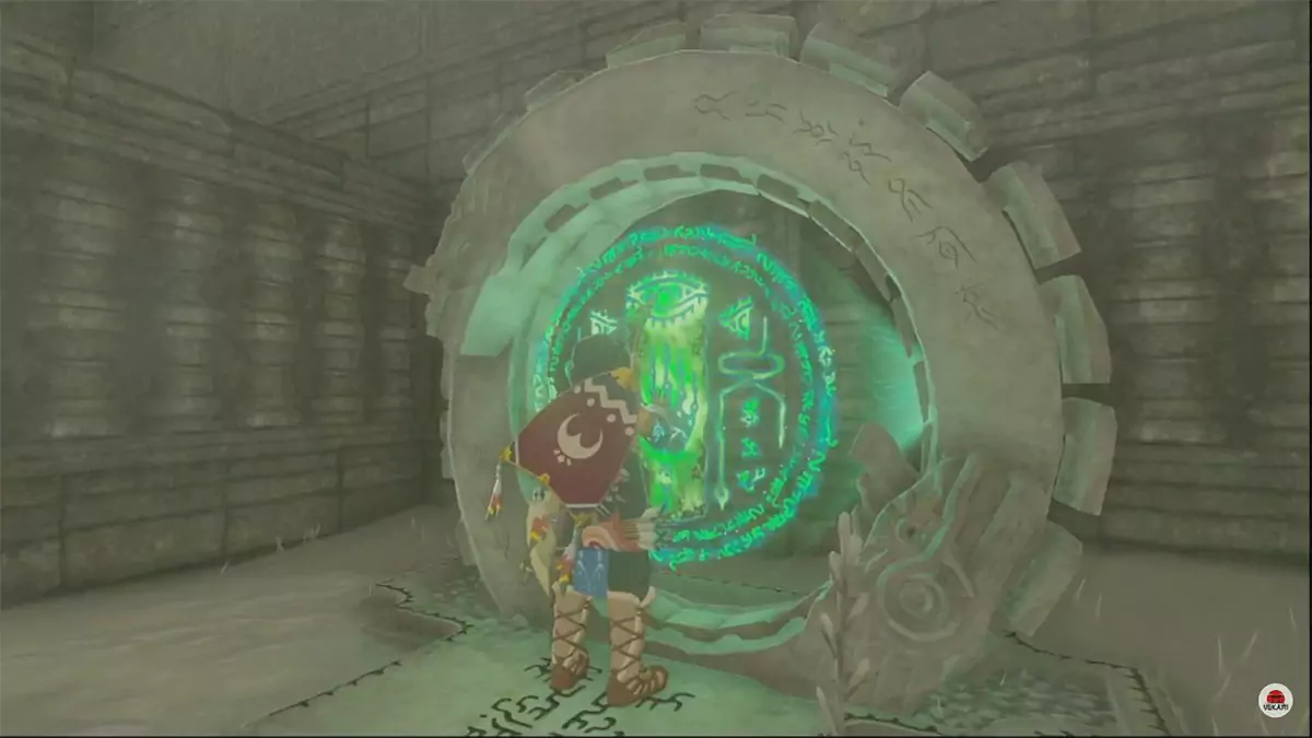 Link unlocking the entrance to North Lomei Labyrinth's top floor.