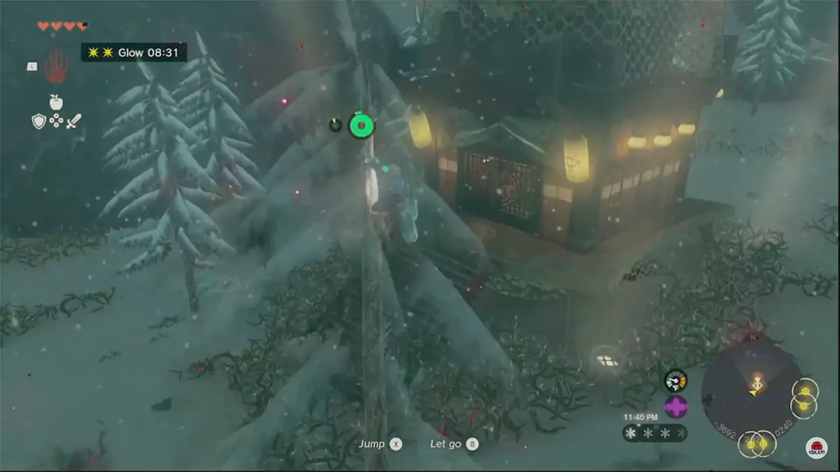 Link climbing a tree to get over some thorns blocking the way to the Rospro Pass Skyview Tower.