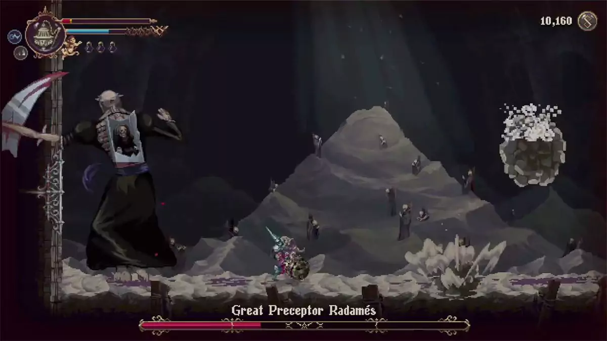Great Preceptor Radamés turning his arm into a scythe and slashing at the player with it.