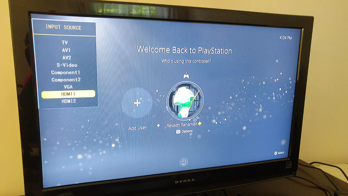 A monitor displaying a PS5 signal on the input source "HDMI 1."