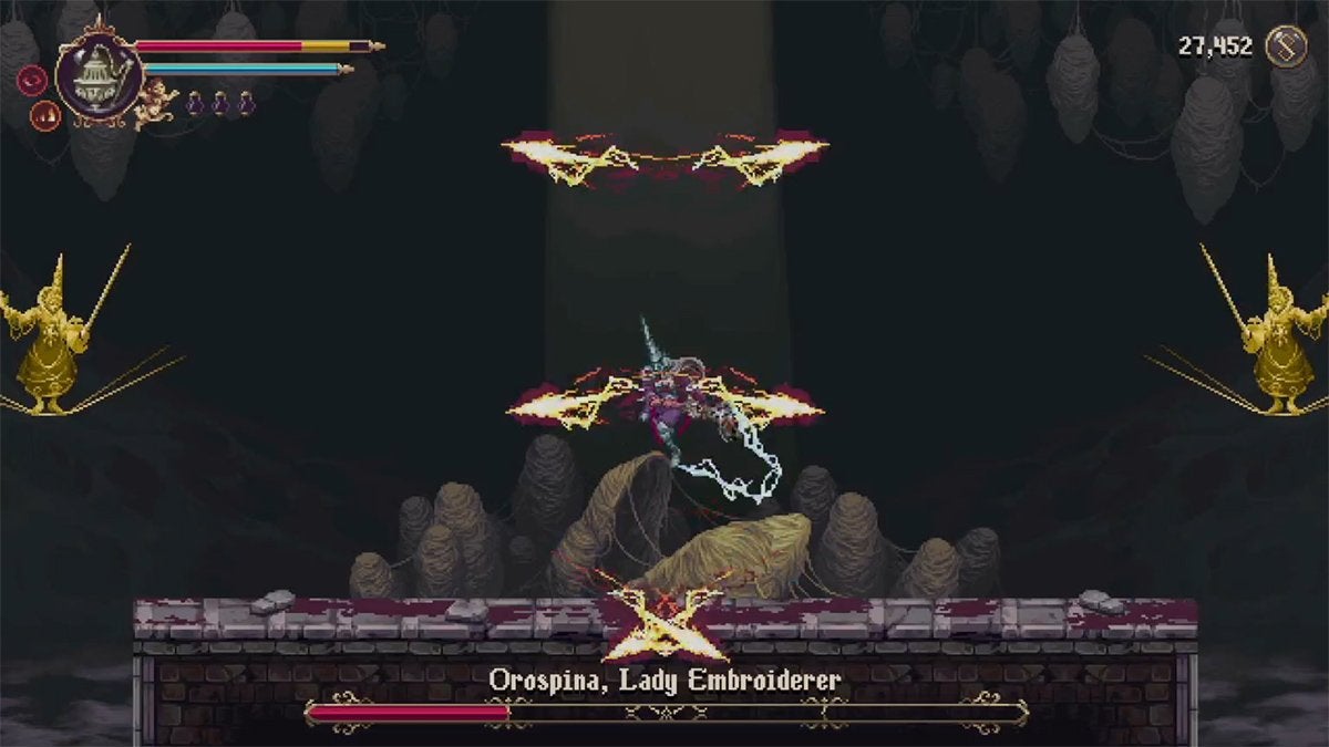 The player dodging lightning bolts from both the left and right side.