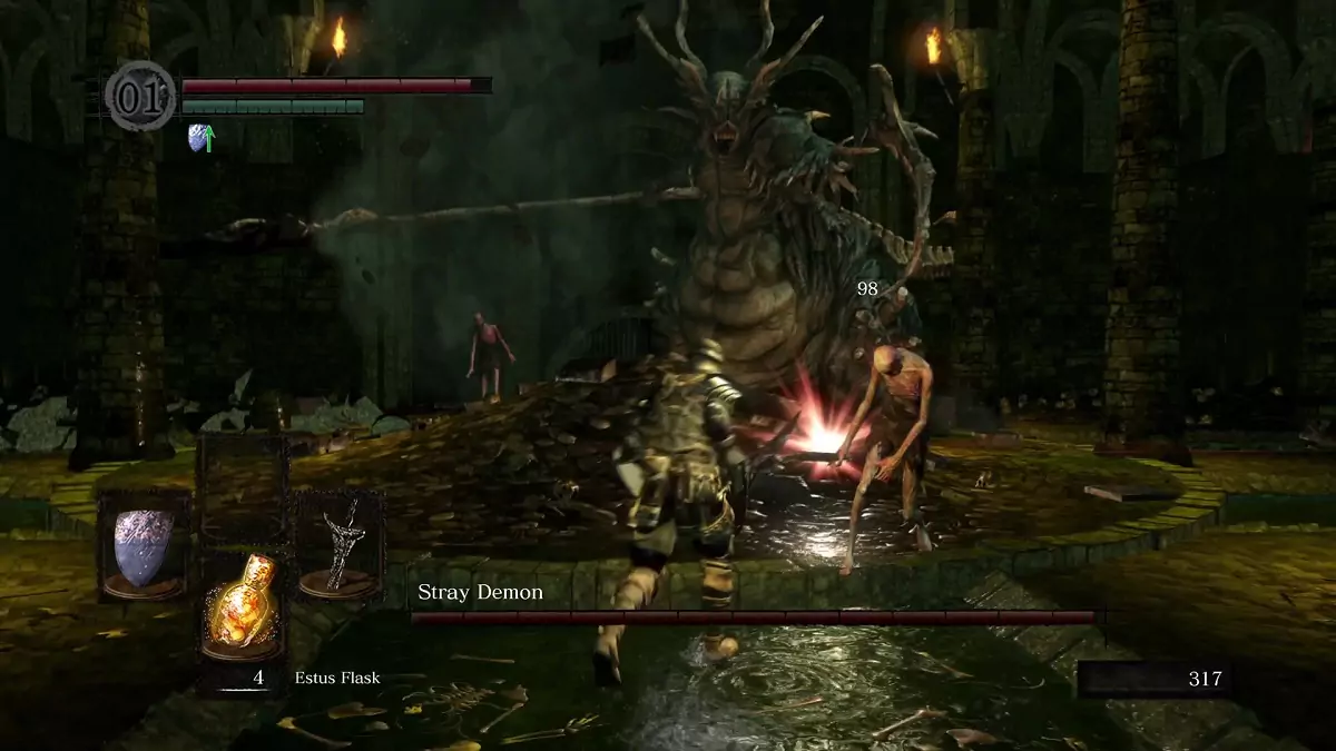 The Chosen Undead facing the Stray Demon.