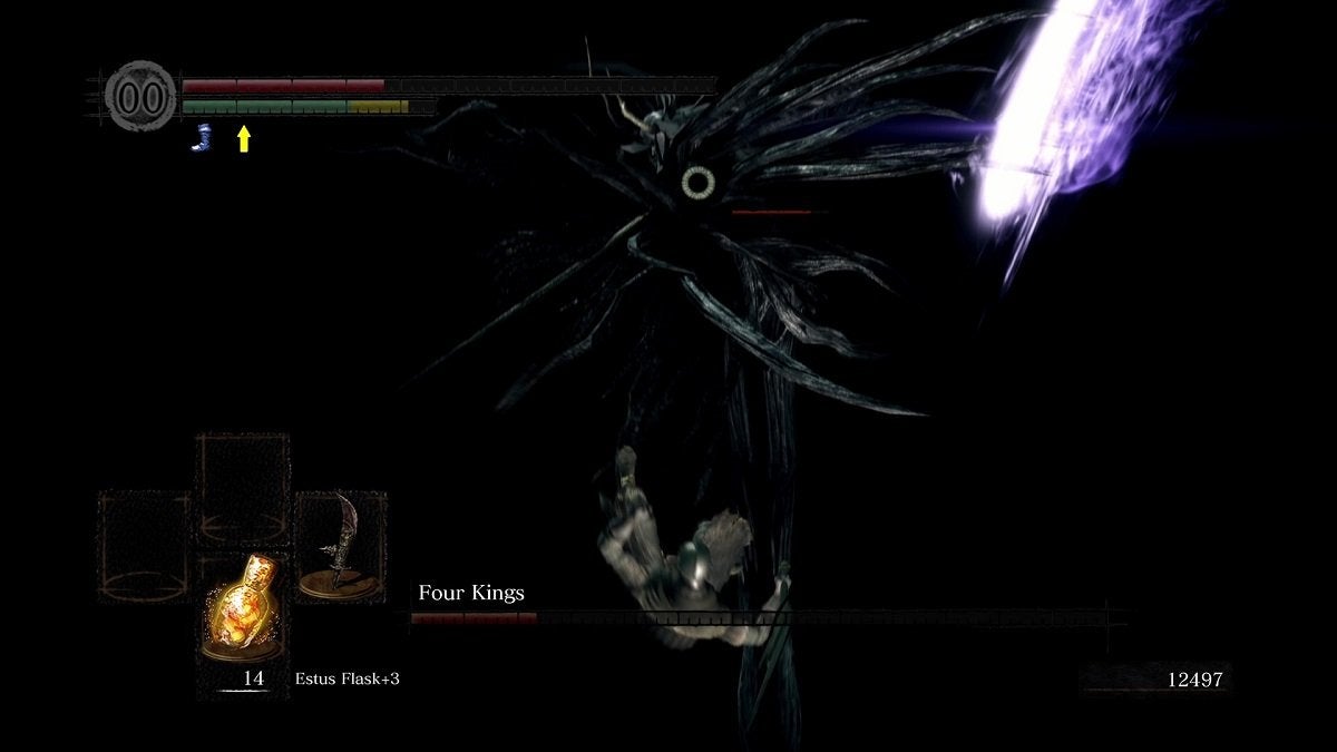 A king throwing a homing magic projectile at the Chosen Undead in Dark Souls.