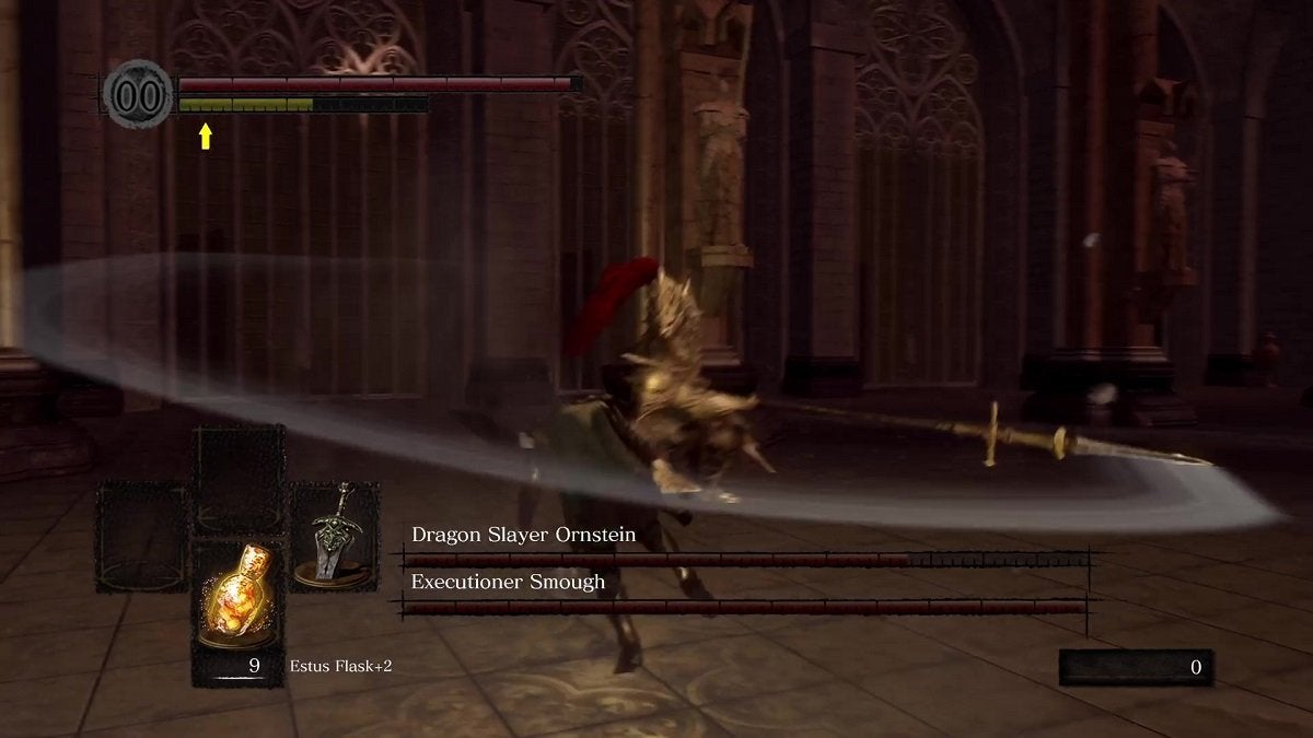 Ornstein doing a swipe attack at the Chosen Undead.