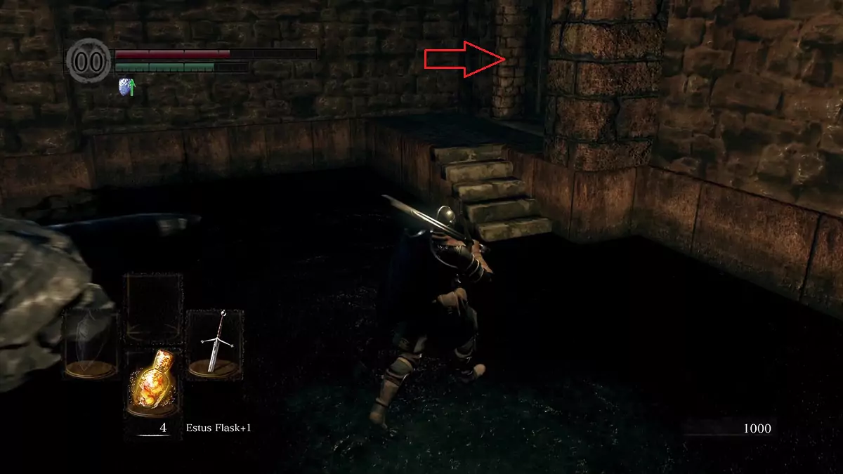 The Chosen Undead running towards the exit of the tar pit in Sen's Fortress.