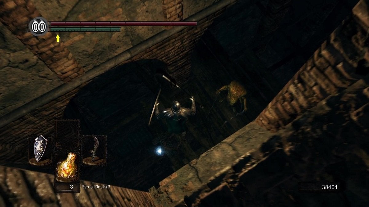 The Chosen Undead dropping on a wooden platform in Sen's Fortress.