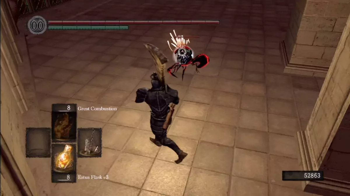 The Chosen Undead fighting a Red Good Vagrant.