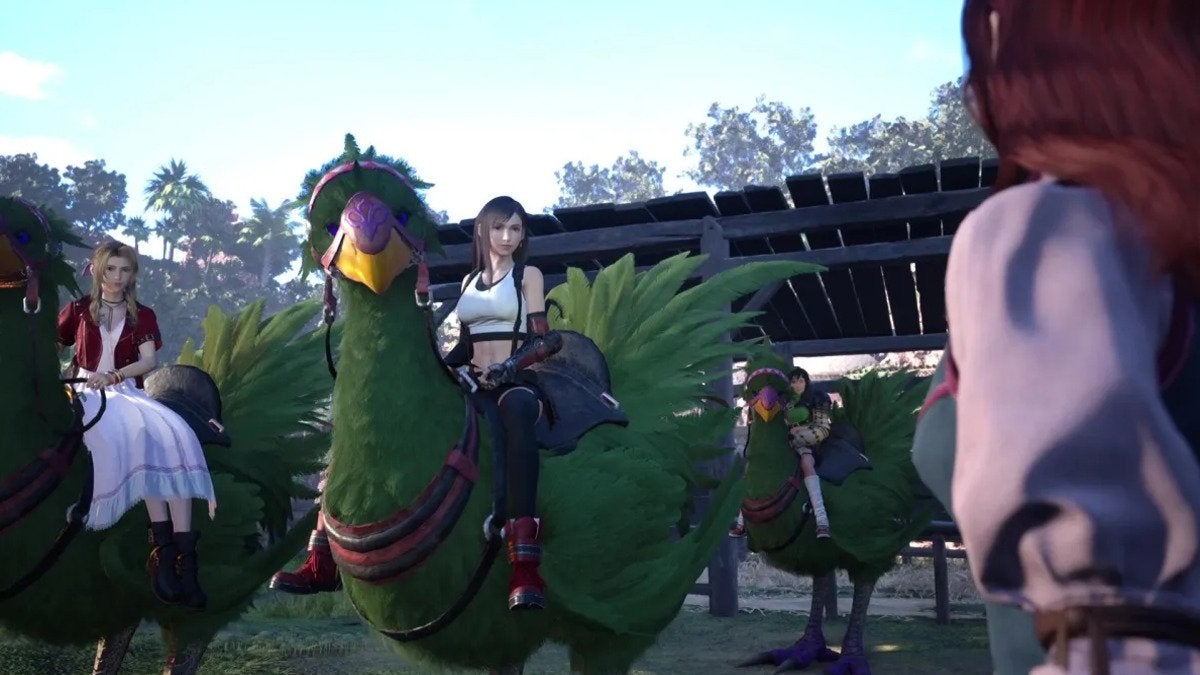 Tifa riding the green Gongaga Chocobo mount in FF7 Rebirth.