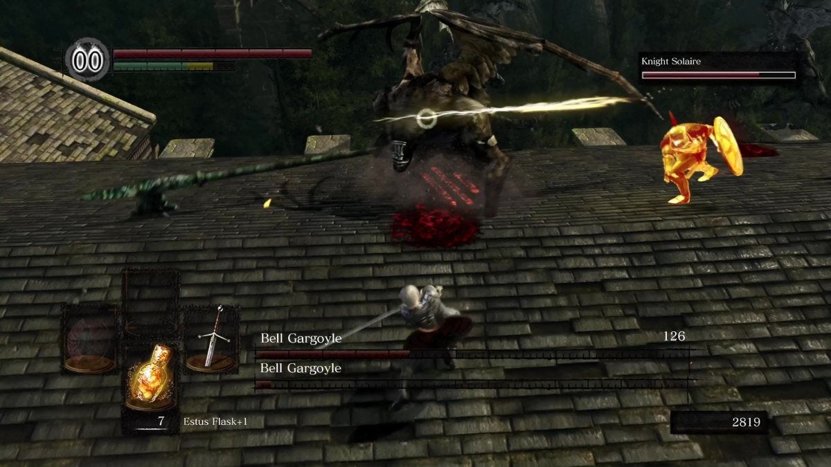 The Chosen Undead and Solaire fighting the Bell Gargoyles in Dark Souls.