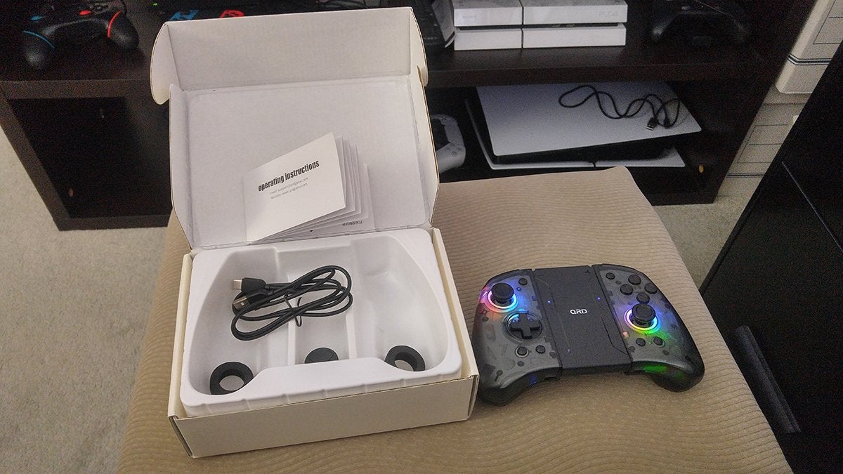 A Stellar T5 controller next to the box it came in.
